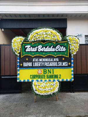 Papan Bunga Duka di Wek Ii